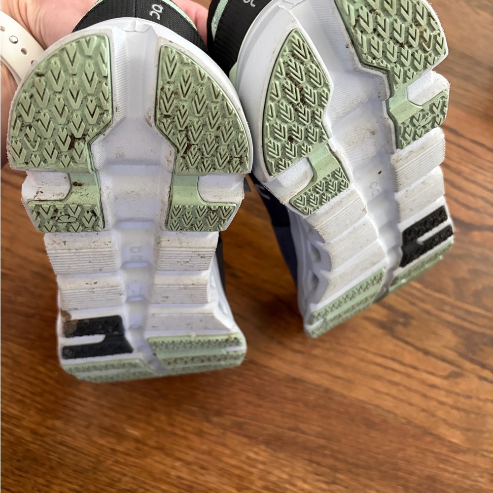 On Running Cloudrunner 2 Shoes in Shadow | Lima colorway - Picture 8 of 9
